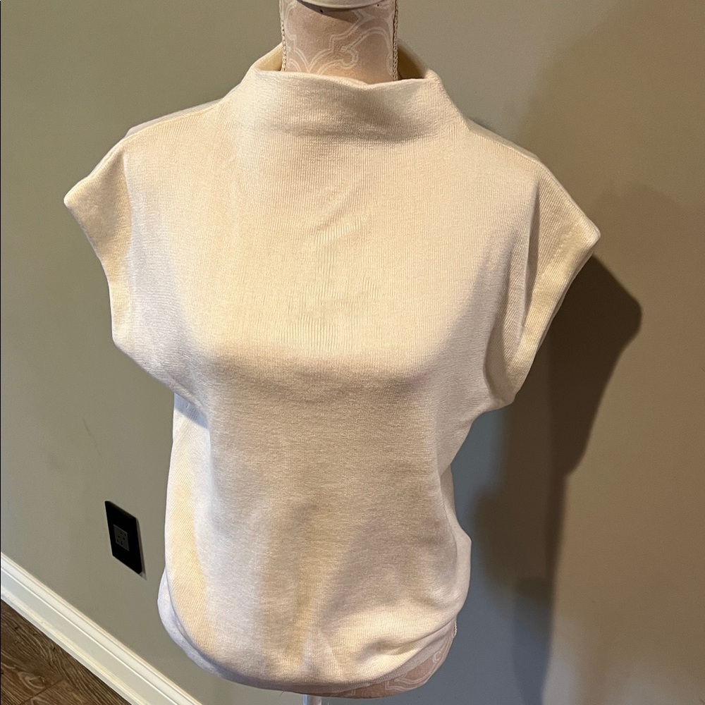 Magashchoni short sleeve sweater